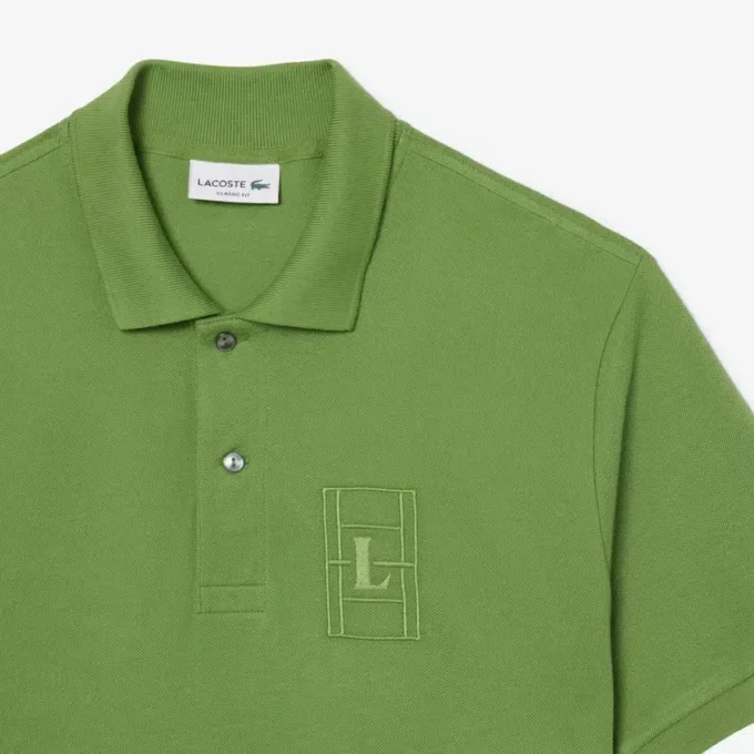 Petit-Piqué-Poloshirt mit Stickerei im klassischen Schnitt Petit-Piqué-Poloshirt mit Stickerei im klassischen Schnitt