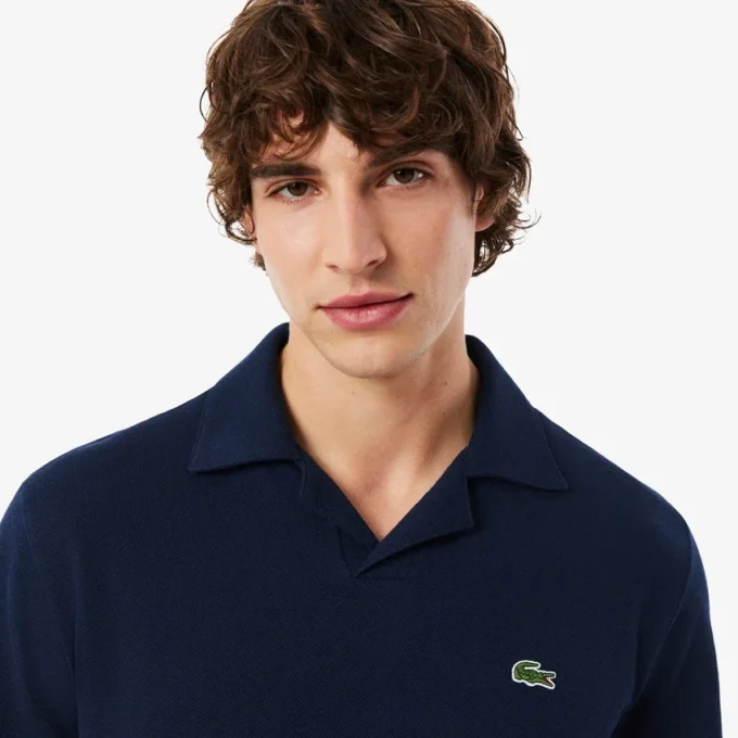 Poloshirts aus Baumwolle und Leinen in klassischer Passform Poloshirts aus Baumwolle und Leinen in klassischer Passform