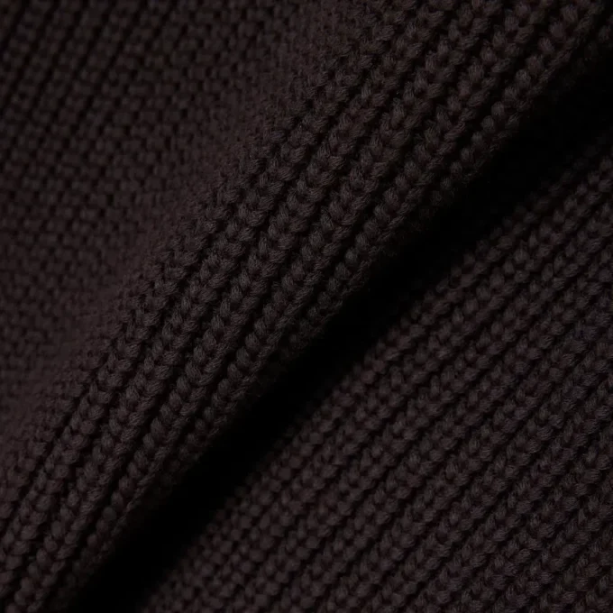 Pullover mit Perlen-Rippenstrick und Emblem Pullover mit Perlen-Rippenstrick und Emblem