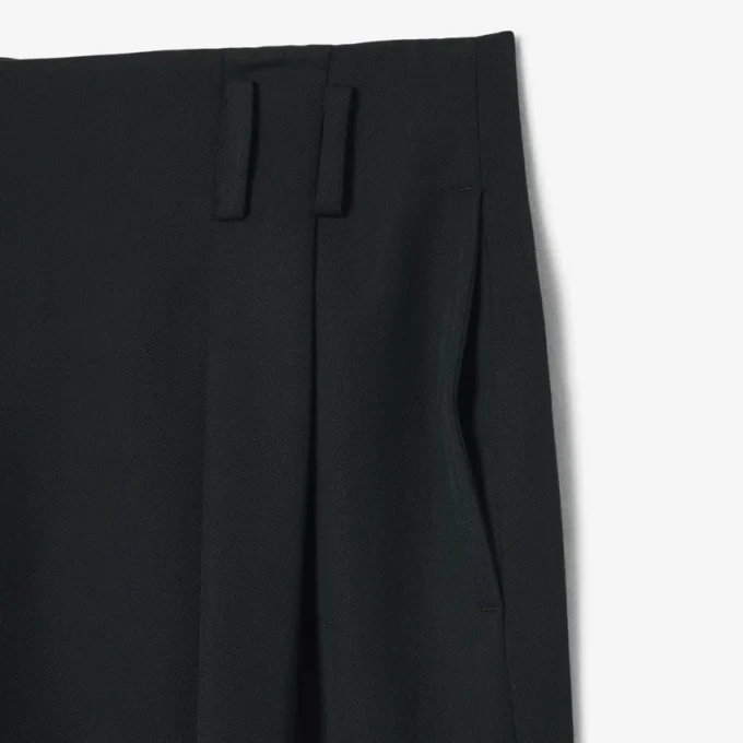 Runway-Hose aus Wolle mit geradem Schnitt Runway-Hose aus Wolle mit geradem Schnitt