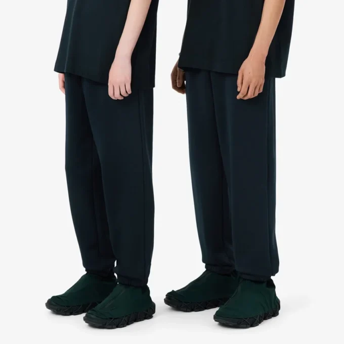 Runway-Jogginghose aus Satin Runway-Jogginghose aus Satin