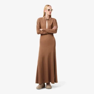 Runway-Maxikleid mit Polokragen aus Seide
