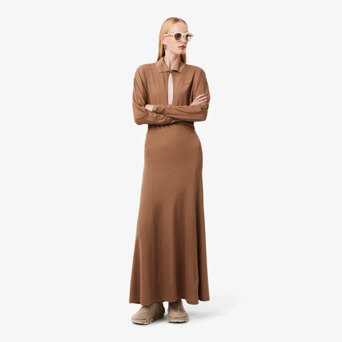 Runway-Maxikleid mit Polokragen aus Seide Runway-Maxikleid mit Polokragen aus Seide