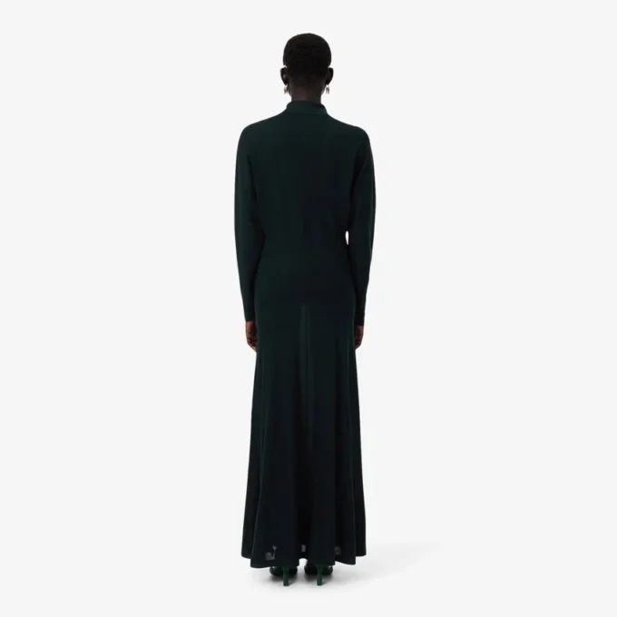 Runway-Maxikleid mit Polokragen aus Seide Runway-Maxikleid mit Polokragen aus Seide