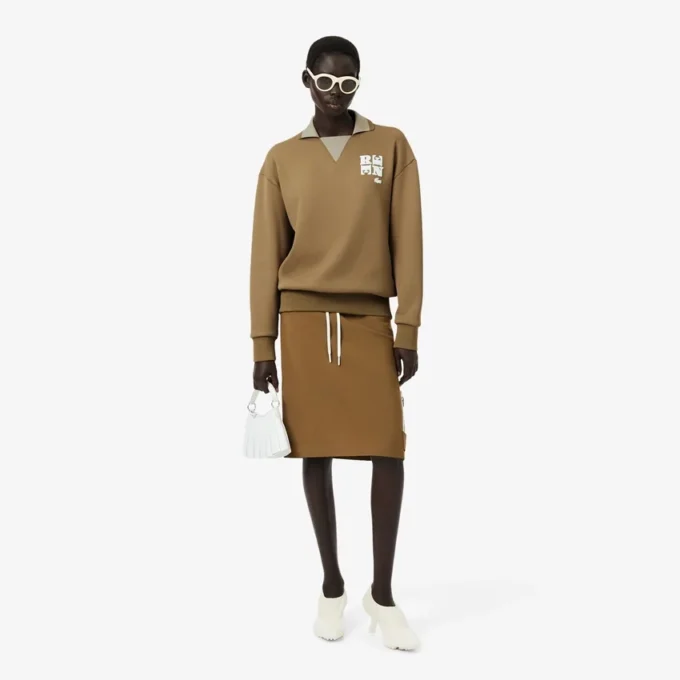 Runway-Poloshirt mit Kragenabzeichen-Akzent-Sweatshirt Runway-Poloshirt mit Kragenabzeichen-Akzent-Sweatshirt