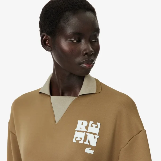 Runway-Poloshirt mit Kragenabzeichen-Akzent-Sweatshirt Runway-Poloshirt mit Kragenabzeichen-Akzent-Sweatshirt
