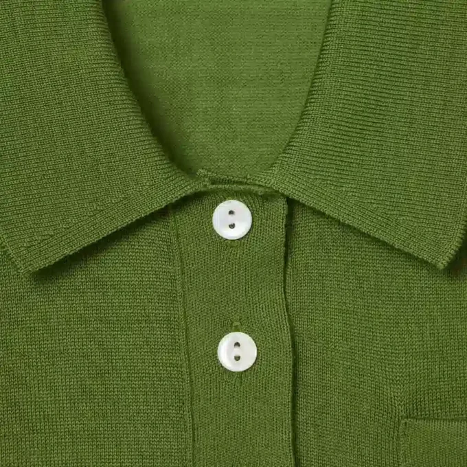 Runway-Pullover mit Polokragen aus Merinowolle Runway-Pullover mit Polokragen aus Merinowolle