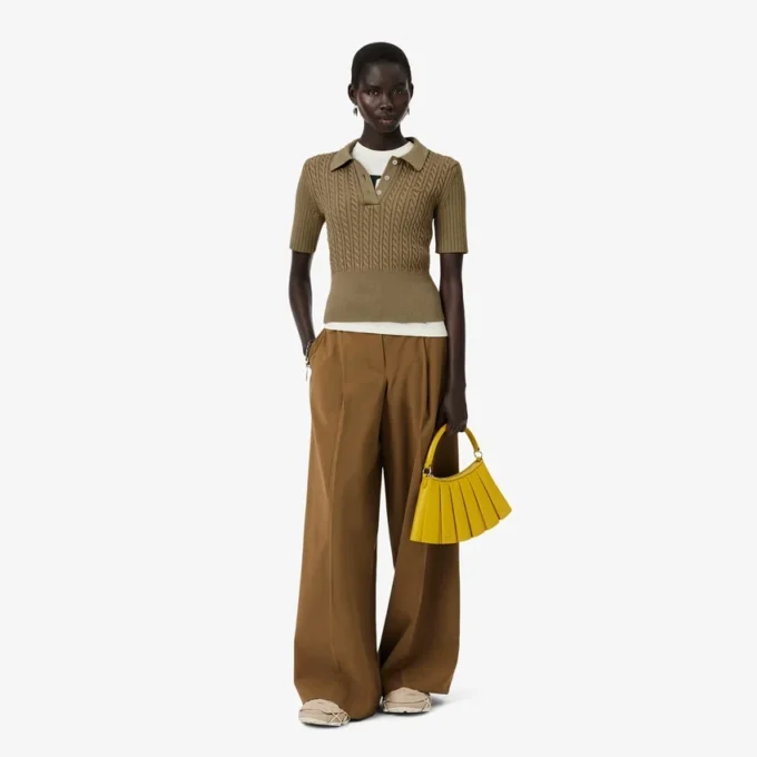 Runway-Pullover mit Zopfmuster und Poloshirt-Kragen Runway-Pullover mit Zopfmuster und Poloshirt-Kragen