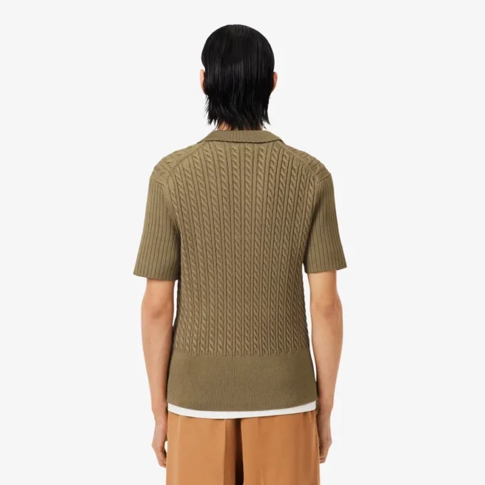 Runway-Pullover mit Zopfmuster und Poloshirt-Kragen Runway-Pullover mit Zopfmuster und Poloshirt-Kragen
