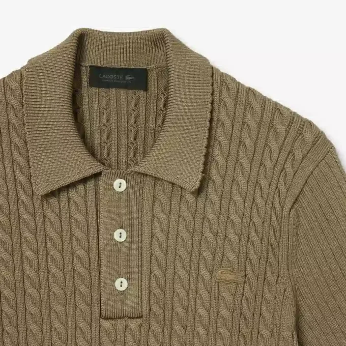 Runway-Pullover mit Zopfmuster und Poloshirt-Kragen Runway-Pullover mit Zopfmuster und Poloshirt-Kragen
