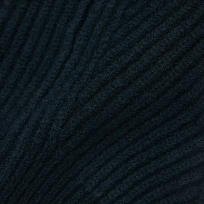 Runway Rib Knit Balaclava aus gefilzter Wolle Runway Rib Knit Balaclava aus gefilzter Wolle