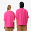 Runway Satin T-Shirt mit Grafik Runway Satin T-Shirt mit Grafik
