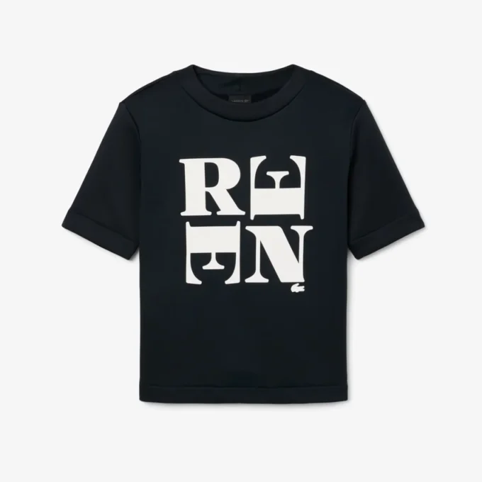 Runway Satin T-Shirt mit Grafik Runway Satin T-Shirt mit Grafik