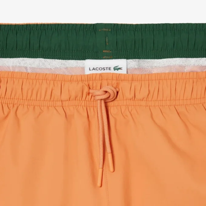 Schnelltrocknende Bademode für Herren in Retroshorts-Form Schnelltrocknende Bademode für Herren in Retroshorts-Form