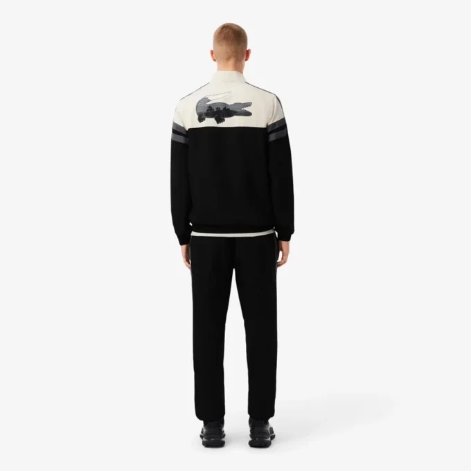 Sportlicher Herren-Trainingsanzug mit Krokodil-Print Sportlicher Herren-Trainingsanzug mit Krokodil-Print