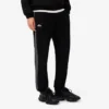Sportlicher Herren-Trainingsanzug mit Krokodil-Print Sportlicher Herren-Trainingsanzug mit Krokodil-Print