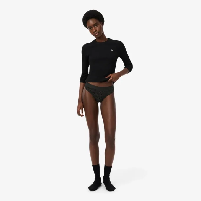 String-Slip mit Logo und Spitzenbesatz String-Slip mit Logo und Spitzenbesatz