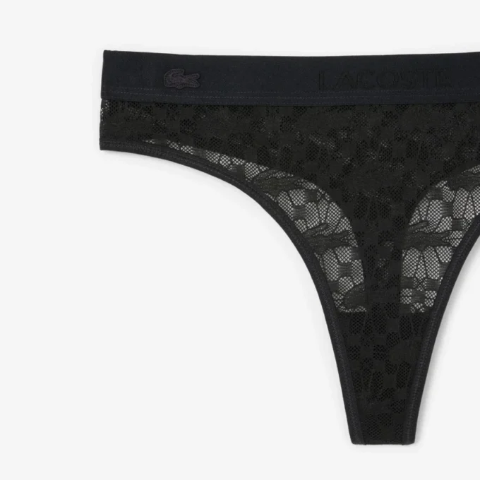 String-Slip mit Logo und Spitzenbesatz String-Slip mit Logo und Spitzenbesatz