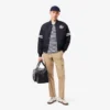 Wasserabweisende Bomberjacke für Herren mit gesticktem Emblem Wasserabweisende Bomberjacke für Herren mit gesticktem Emblem