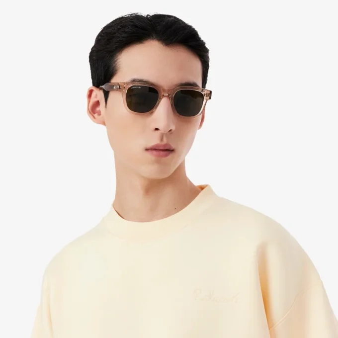 Weit geschnittenes Sweatshirt mit Stickerei Weit geschnittenes Sweatshirt mit Stickerei
